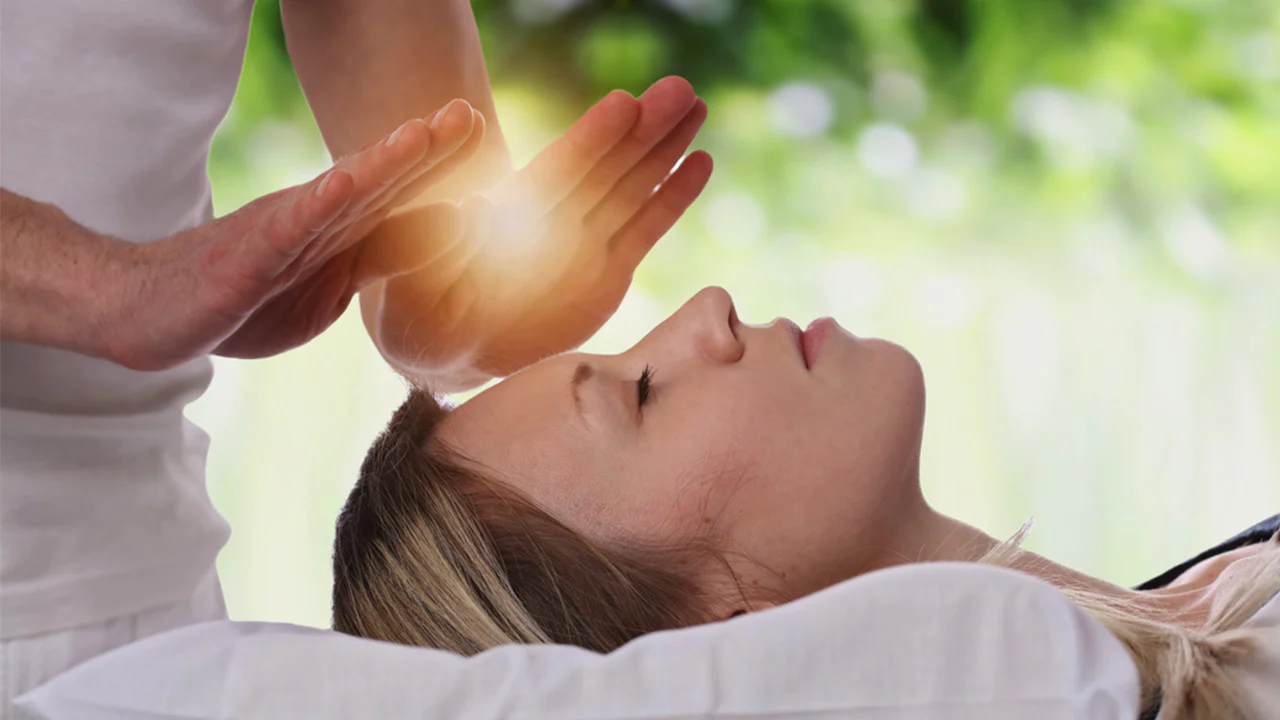 Reiki Healing: A Journey to Holistic Well-Being